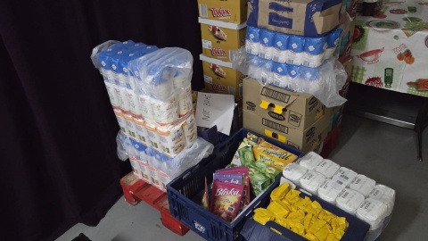 Banki Żywności ratując przed wyrzuceniem tony pełnowartościowych produktów, dają im „drugie życie”/fot. Mariusz Luda