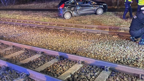 Wypadek na torach w Fordonie/fot. Heron15 Pomoc Drogowa Bydgoszcz 24h Andruszczenko Krystian 501337500