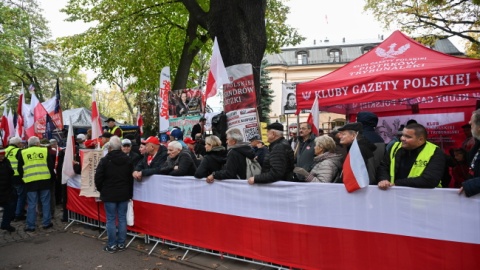 Protest przed Trybunałem Konstytucyjnym/ Fot. PAP, Radek Pietruszka