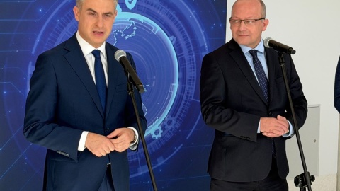 Wicepremier, minister cyfryzacji Krzysztof Gawkowski i wiceminister cyfryzacji Paweł Olszewski/fot. Tomasz Kaźmierski