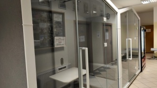 Cisza pilnie poszukiwana Szkoły kupują dla uczniów dźwiękoszczelne kabiny