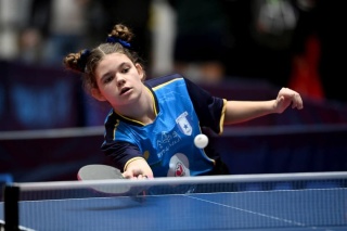 Wszyscy możemy pomóc 12-letniej tenisistce bydgoskiej Gwiazdy. Nadia ma guza mózgu