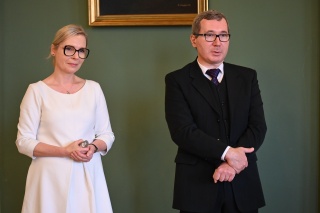 Ból nie jest Twoją urodą Krajowi eksperci w bezpłatnych webinarach o endometriozie