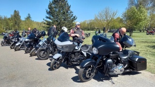 Przez Bydgoszcz przejechały setki motocykli. Otwarcie sezonu motocyklowego [wideo]