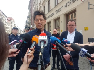 Na toruńskiej starówce będą wyrastać kolejne słupki Służby ratunkowe nie mają uwag