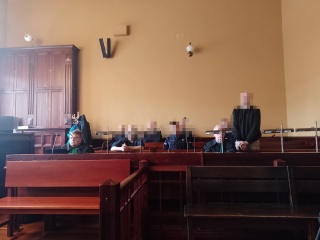 Miał zgwałcić kobietę i przetrzymywać ją w mieszkaniu bez jej zgody. Pan Frytka przed sądem
