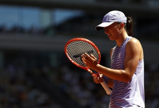 French Open 2026: Komplet biało-czerwonych w drugiej rundzie. Znakomity początek turnieju dla polskich tenisistów