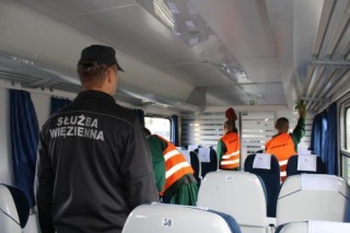Więźniowie składają meble i pracują w urzędzie. Wypłatą bywa przepustka do domu [zdjęcia]