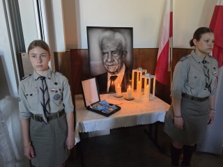 Szkoła w Wałdowie Szlacheckim uczciła imię legendarnego naczelnika Szarych Szeregów