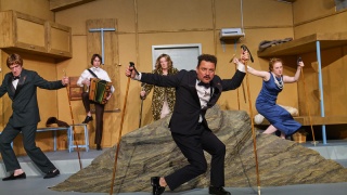 Jak się porozumieć na szczycie Spektakl na 30. Międzynarodowym Festiwalu Teatralnym Kontakt