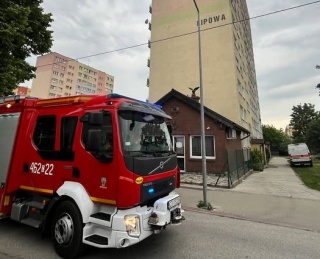13-latka z objawami zatrucia tlenkiem węgla. Strażacy działali w bloku w Inowrocławiu [AKTUALIZACJA]