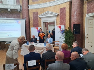 Kolej, susza, biznes, komunikacja i edukacja. To tematy Wojewódzkiej Rady Dialogu Społecznego