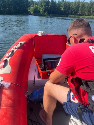 Spadł z deski SUP i utonął. Tragedia na jeziorze Zacisze pod Toruniem