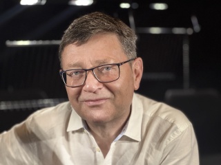 Dla dyrektora Opery Nova na wakacjach najpiękniej brzmi... cisza. Ucieka od decybeli w Bory Tucholskie