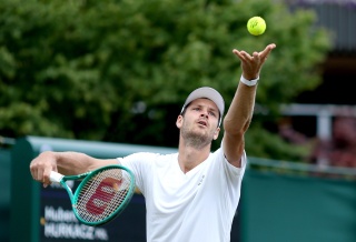 Wimbledon 2026: Hurkacz znów wygrał bez straty seta. Debliści szybko odpadli