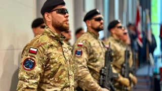 Odznaczenia i wyższe stopnie dla funkcjonariuszy. Służba więzienna świętuje [zdjęcia]