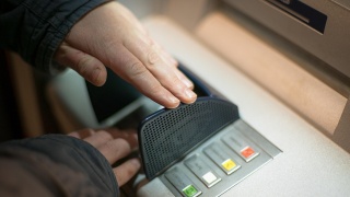 86-latka z regionu oszukana metodą na lekarza. Straciła 60 tysięcy złotych