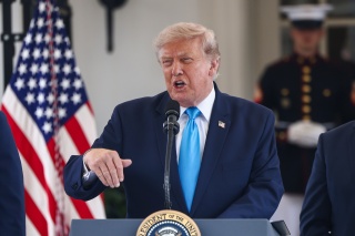 Donald Trump: Odwołałem uderzenie na Iran pod warunkiem szybkiego zawarcia porozumienia