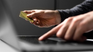 Oszuści próbują wyłudzać dane kart płatniczych przez platformę streamingową Amazon Prime