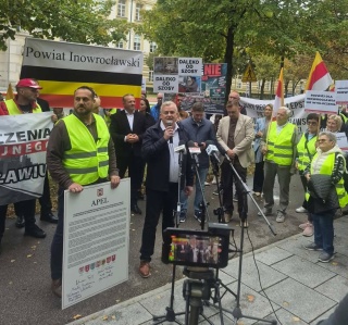 Władze Inowrocławia protestowały w Warszawie. Nie doszło do spotkania ze stroną rządową [AKTUALIZACJA]