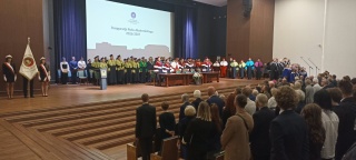 Studenci wracają na uczelnie. Po inauguracji na Uniwersytecie Mikołaja Kopernika