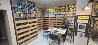 Kultura bez barier, także dla seniorów. Książki z wielką czcionką i tysiące audiobooków