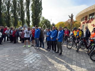 Ponad 200 osób biegło z Bydgoszczy do Górska. Ku czci księdza Jerzego Popiełuszki