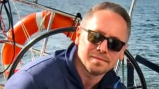 Zaginął 46-letni Rafał Sobczak. Mieszkaniec Czarnego Błota wyszedł z domu i nie wrócił