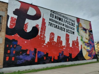 Mural z wizerunkiem Krzysztofa Kamila Baczyńskiego powstał we Włocławku