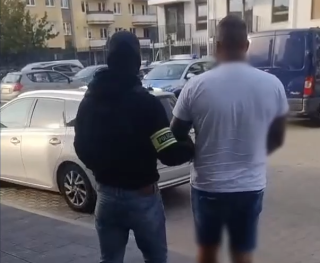 Ponad 11 kg narkotyków w komórce lokatorskiej na bydgoskim Wzgórzu Wolności [wideo]