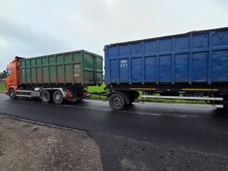 „Chodzimy polem, bo się boimy”. Mieszkańcy nie mogą doprosić się o przejście dla pieszych