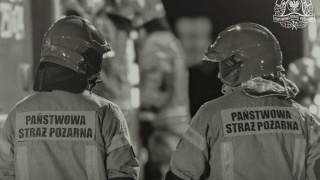 Dwóch strażaków zginęło w pożarze. Komendant Główny PSP składa kondolencje rodzinom