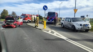 Wypadek na obwodnicy Lubrańca, do szpitala trafiła dorosła kobieta oraz dziecko