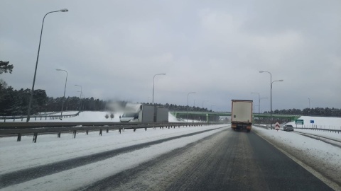 Wędrował z Grudziądza do Świecia... ekspresówką. Kobieta poszła w jego ślady i na S5 łapała stopa