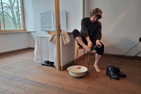 Dom z historią stał się bohaterem spektaklu. Premiera w Toruniu już 14 lutego