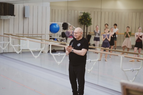 Piotr Nardelli przez dwa tygodnie pracował z baletem Opery Nova. Bardzo chwali tancerzy