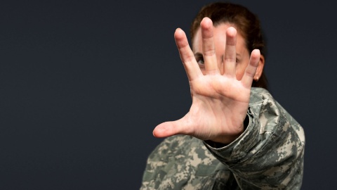 Pojazdy wyprodukowane w Chinach z zakazem wjazdu na tereny chronionych obiektów wojskowych