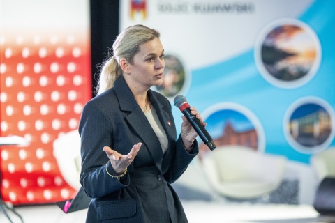 Ministra Edukacji odwiedziła SP 1 w Solcu Kujawskim. Placówka doczeka się inwestycji