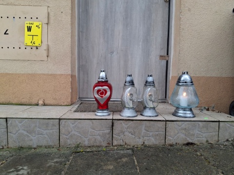 Właścicielka mieszkania, w którym zginęli matka i troje dzieci, zostanie dłużej w areszcie