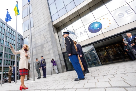 Bruksela poinformowała Moskwę, że ograniczy liczbę pracowników rosyjskiej misji przy UE