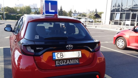 17-latkowie będą mogli prowadzić samochód. W życie wchodzą nowe przepisy