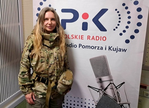 Opowiada o przerażonych ludziach i szpitalach w podziemnych tunelach. Reportaż w Polskim Radiu PiK