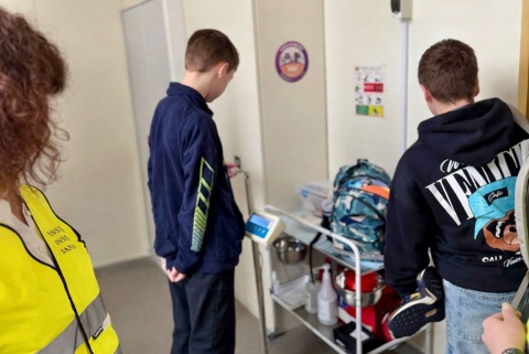 Ile powinien ważyć szkolny plecak Sanepid skontrolował uczniów