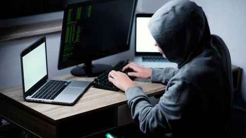 Atak hakerów na szpital w Szczecinie. Placówka działa w trybie awaryjnym