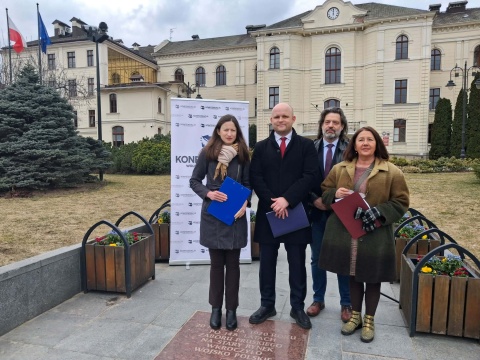 Wspieramy protest pracowników Solino - deklarują członkowie bydgoskiego klubu Konfederacji