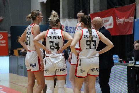 Katarzynki przyjęły drugi, jeszcze bardziej bolesny cios. Półfinał play-offów oddala się