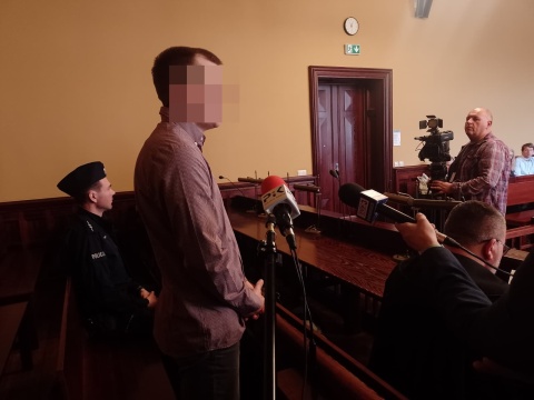 Toruń. Celowo potrącił samochodem małżeństwo. Grozi mu dożywocie