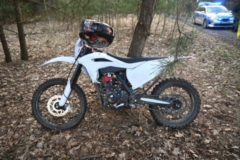 Motocyklista spod Torunia musi zapłacić gigantyczny mandat - za gigantyczną nieodpowiedzialność