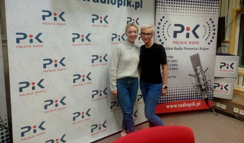 Na jednym boisku grają dzieci z autyzmem czy zespołem Downa, a na drugim - bez rąk i na wózkach