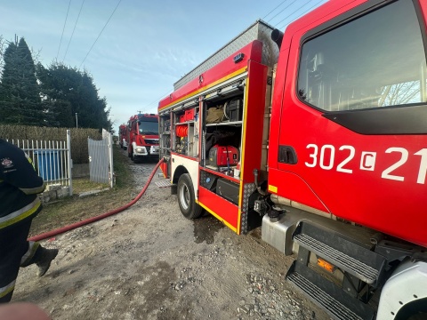 Pożar domu jednorodzinnego w Niemczu pod Bydgoszczą. Trwa akcja gaśnicza [aktualizacja]